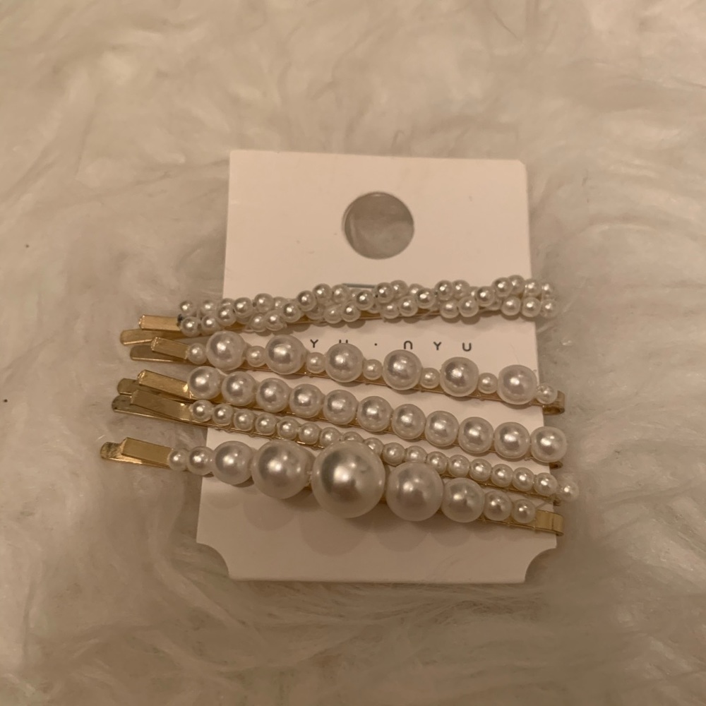 white Pearl Hair Clip from Korean